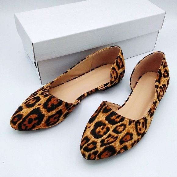 Leopard Pattern Slip On Flats - Picture 1 of 6